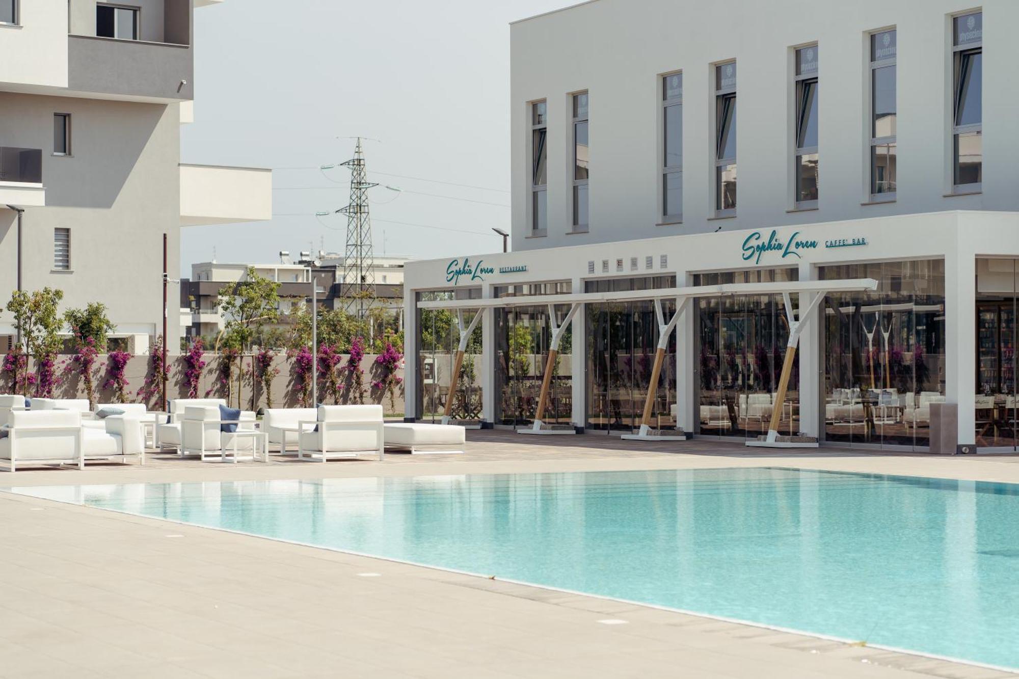 Green Park Penthouse Suite & Pool - Heated Pool - Bari Exterior photo